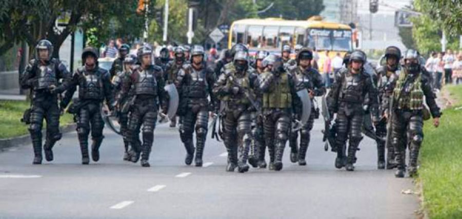 Agredidos periodistas en marcha contra el TLC